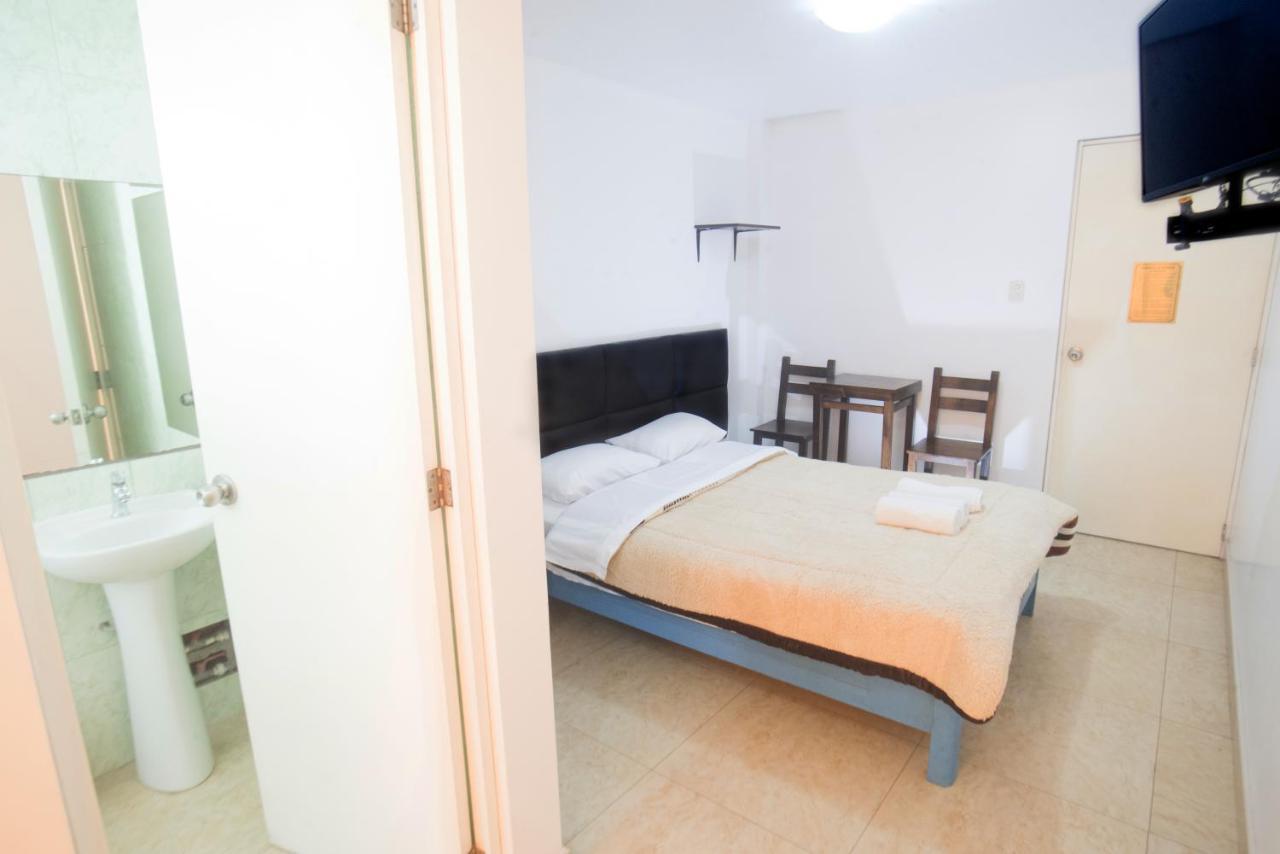 Hostal Suenos Brena リマ エクステリア 写真